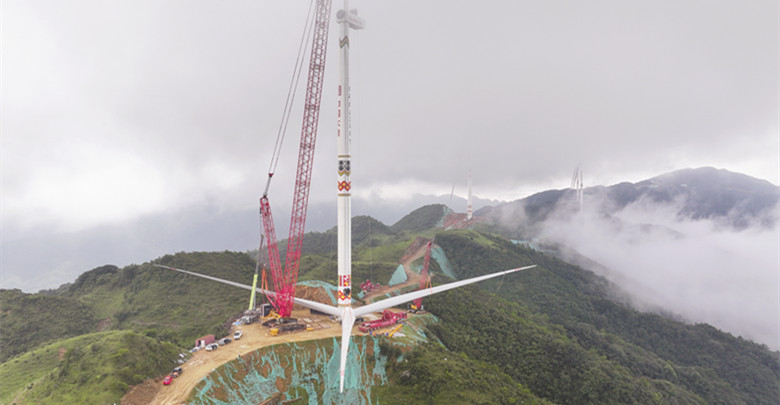 深山瑶寨有风来