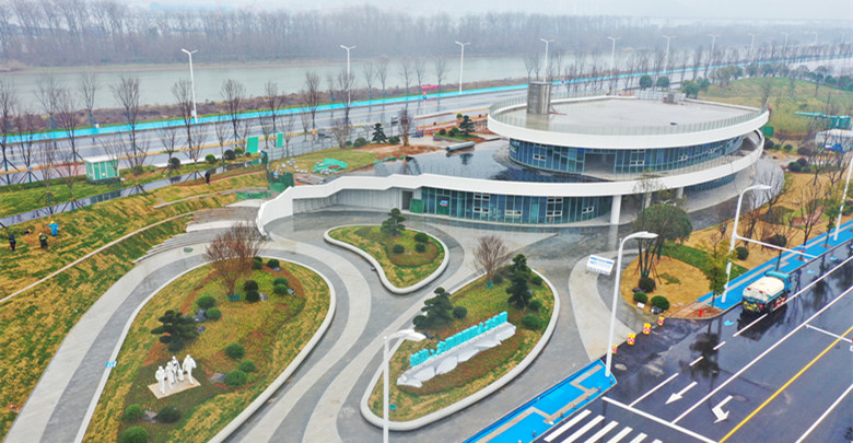 大泽湖畔又添新公园