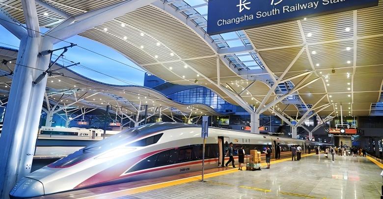 长沙南站加开350趟高铁保障旅客端午假期出行