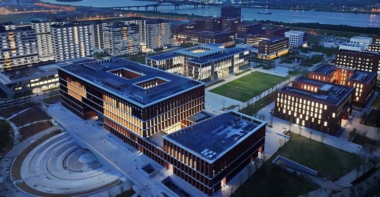 湖南大学科创港校区亮灯