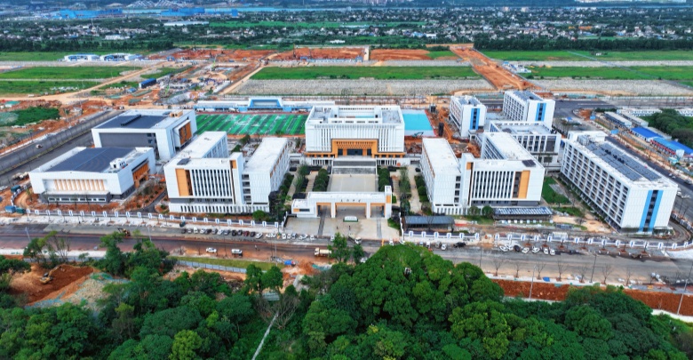 长郡中学奥体城校区9月正式开学