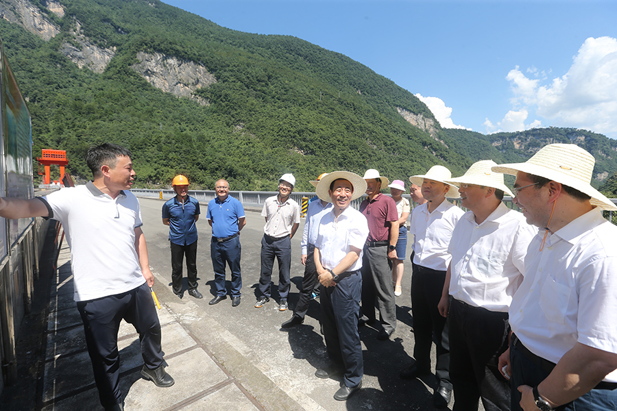 许达哲考察江垭水利枢纽工程：精准发挥水库在全省防汛抗旱和调峰调频中的重要作用|pg电子官方网站(图3)