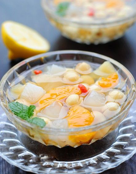 地方名小吃：冰糖湘莲,冰糖湘莲的家常做法---湖南特色特产美食小吃(图1)