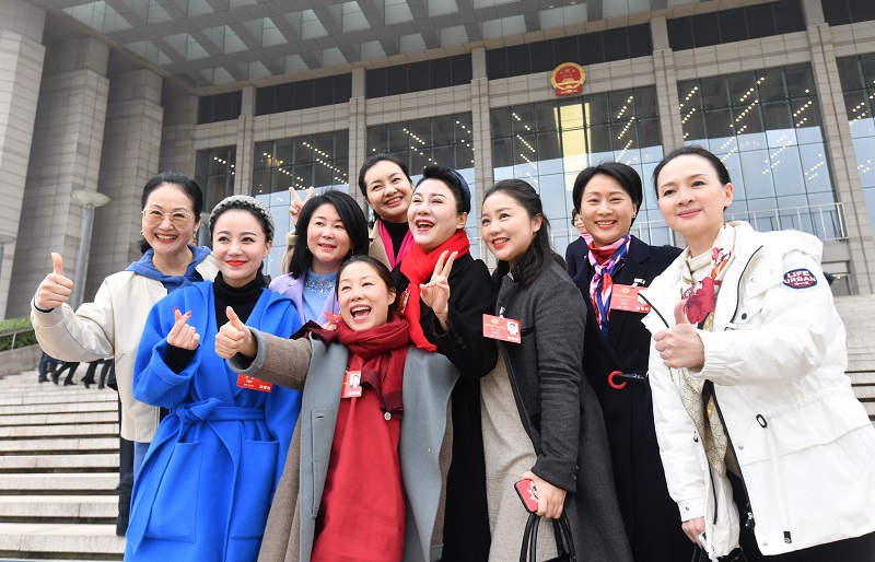 镜采两会丨担当新使命 书写新篇章