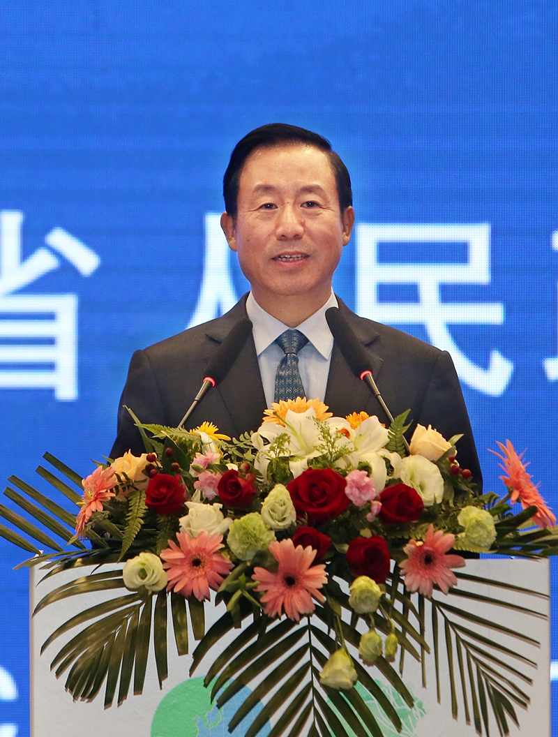 昨天来自东北亚地区国家30个地方政府的官员