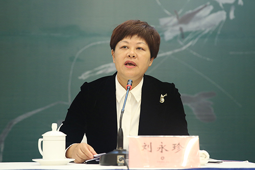 艺术节执委会副主任,秘书长,湘潭市人民政府副市长刘永珍回答记者提问