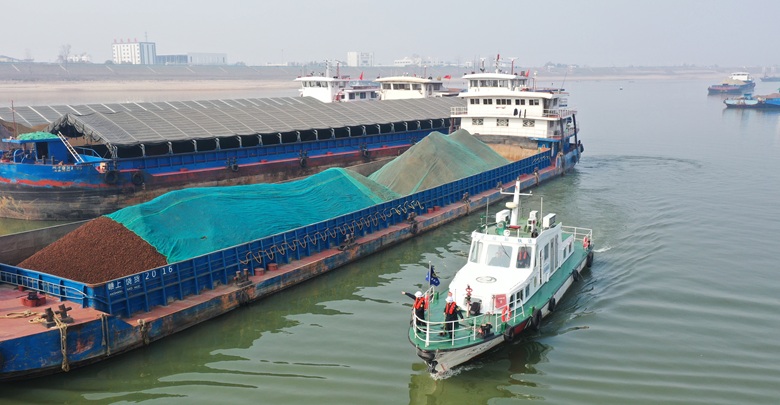 长沙交通执法全力战枯保畅