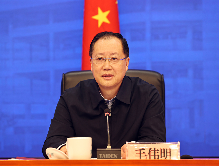 省委副书记,省长毛伟明在会上讲话