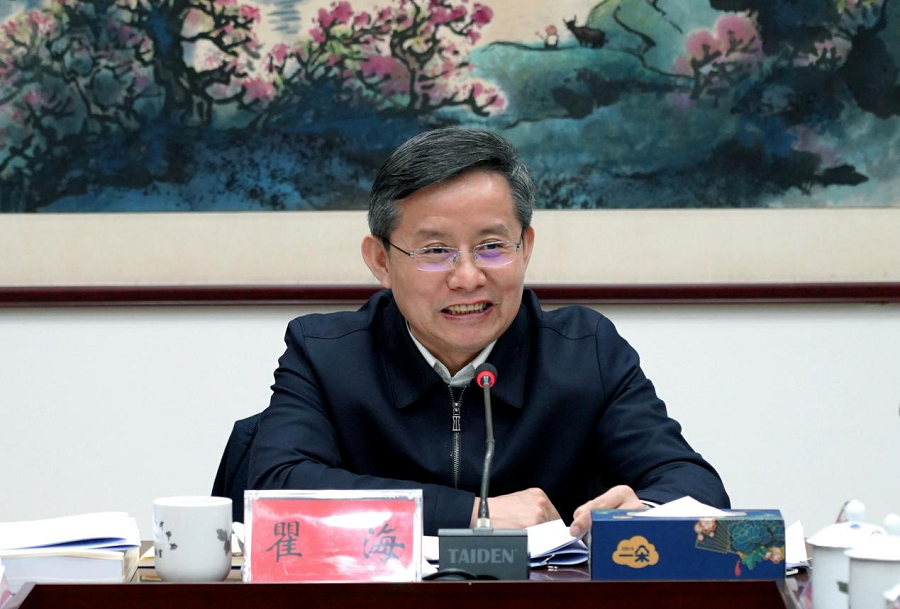 瞿海在省政务局调研：高标准建好用好“湘易办”超级服务端-湖南省人民政府门户网站