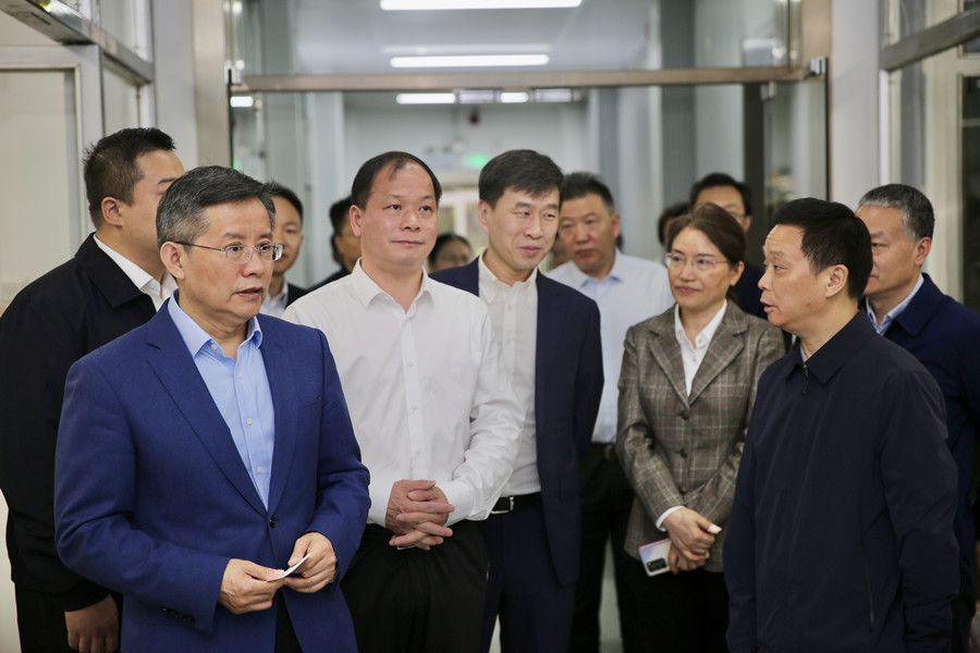 瞿海调研省政务服务和大数据中心-湖南省人民政府门户网站