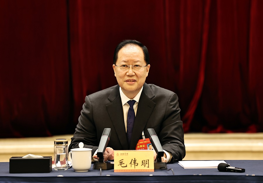 省委副书记,省长毛伟明参加省政协十三届一次会议民盟,九三,经济和