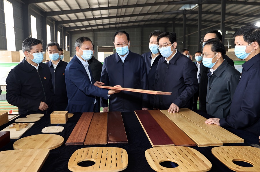 毛伟明在益阳常德调研:不向困难退半步 只为胜利添精彩