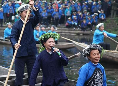 国家级非物质文化遗产传承人陈千均和湘西苗族山歌