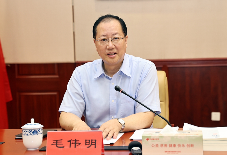 毛伟明在省民政厅调研时强调:尽心尽力用心用情履职尽责 为人民美好